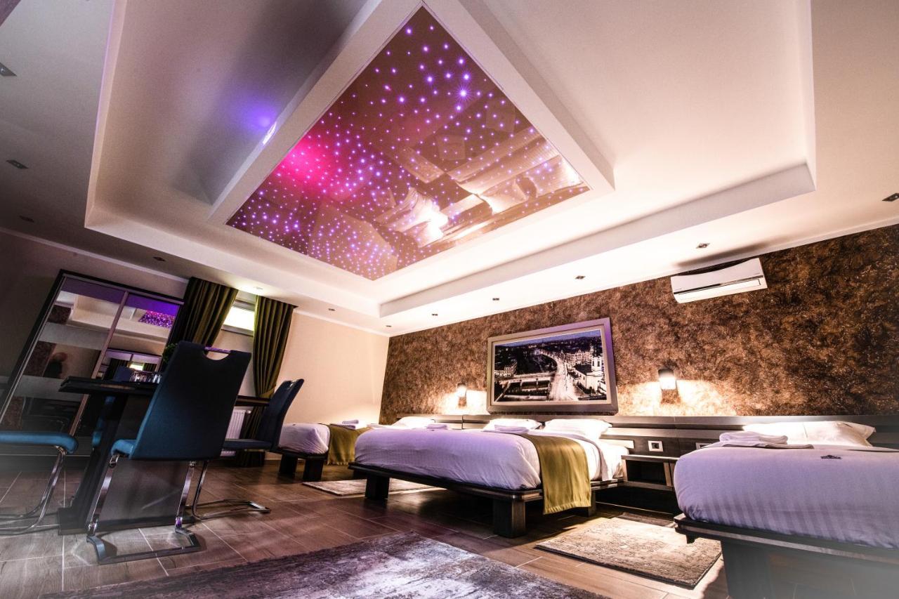 Hotel Novotheos Oradea Eksteriør billede