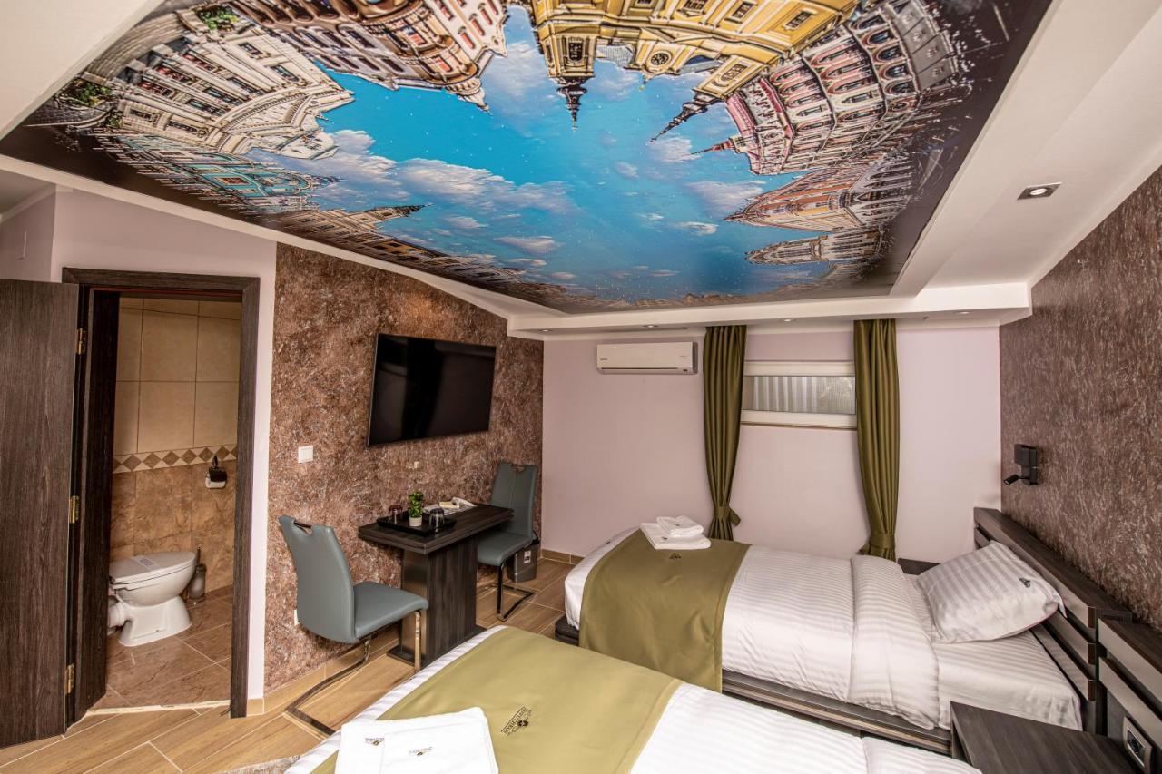 Hotel Novotheos Oradea Eksteriør billede