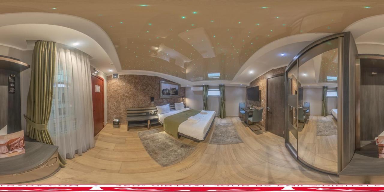 Hotel Novotheos Oradea Eksteriør billede