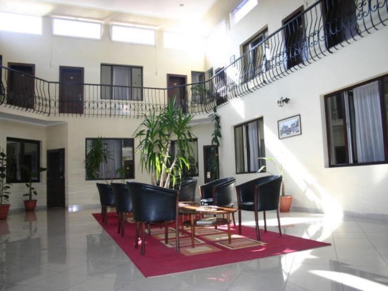 Hotel Novotheos Oradea Eksteriør billede