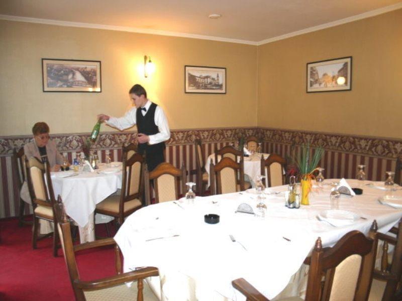 Hotel Novotheos Oradea Eksteriør billede